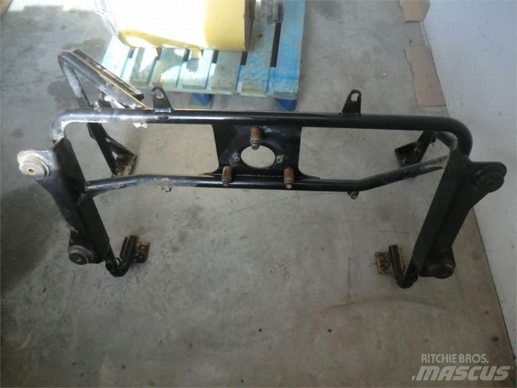 CAT 735 Podvozky a zavesenie kolies