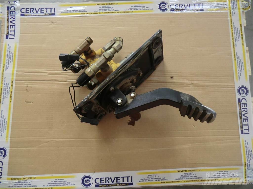 CAT 735 Stavebníctvo - ostatné