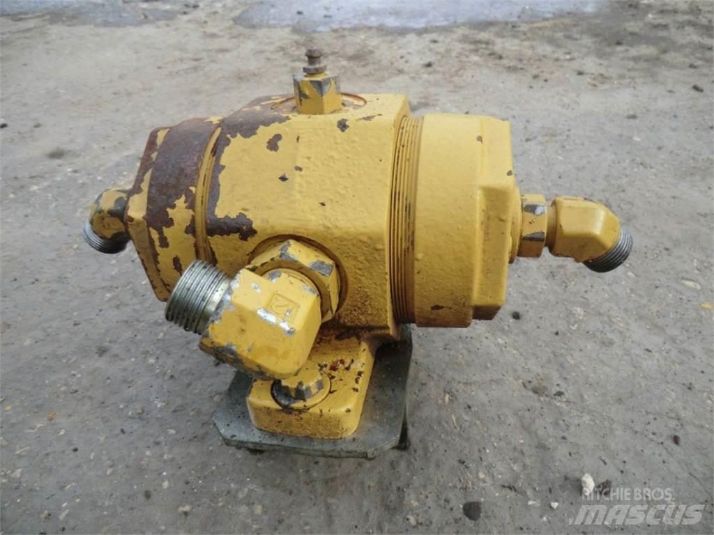 CAT 735 Stavebníctvo - ostatné