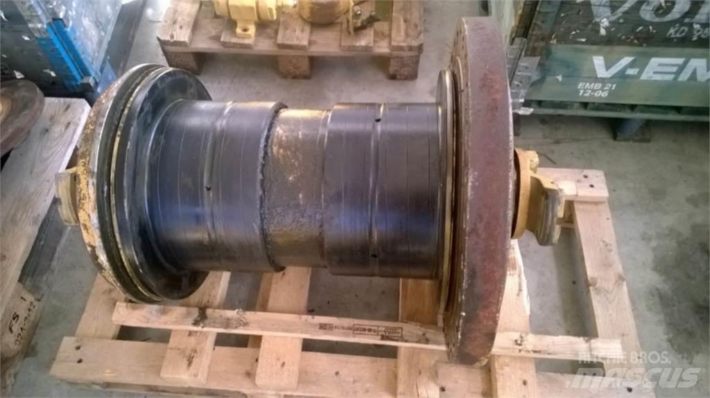 CAT 735 Podvozky a zavesenie kolies