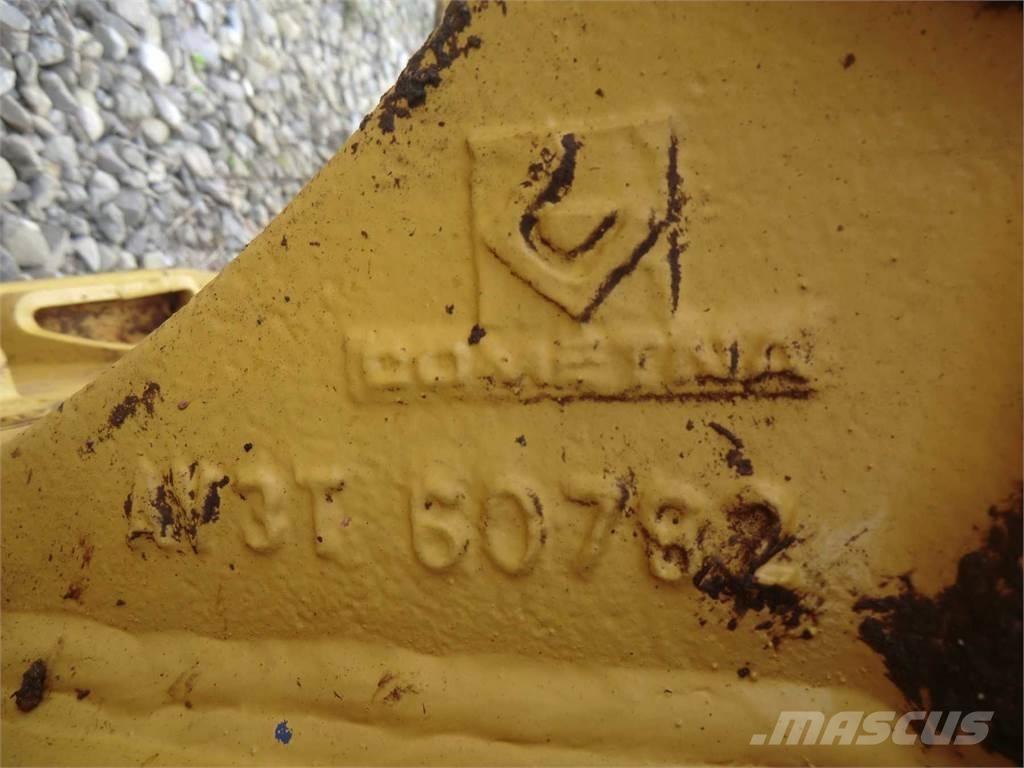 CAT 735 Podvozky a zavesenie kolies