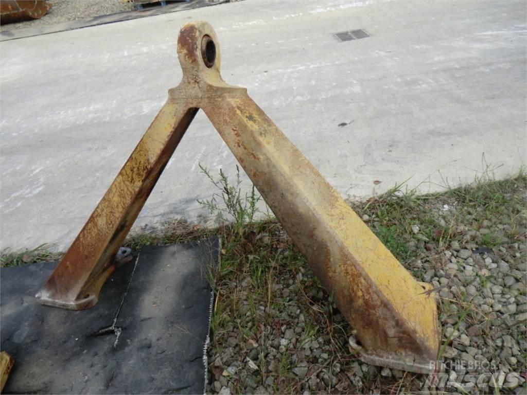 CAT 735 Podvozky a zavesenie kolies