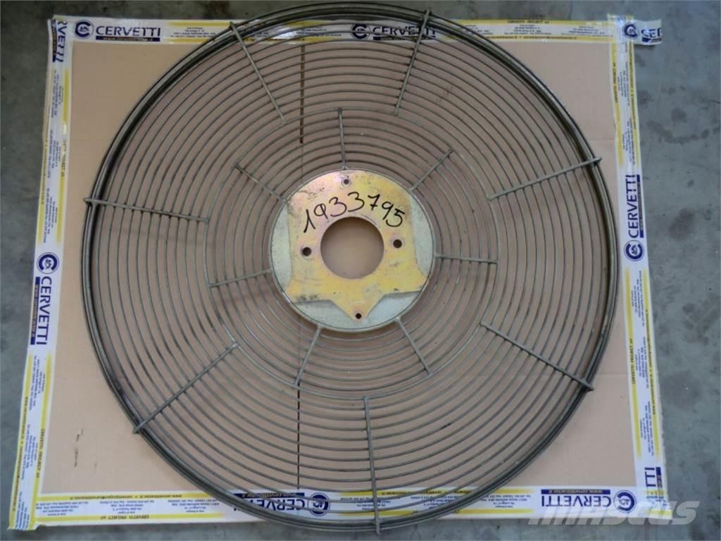 CAT 735 Podvozky a zavesenie kolies