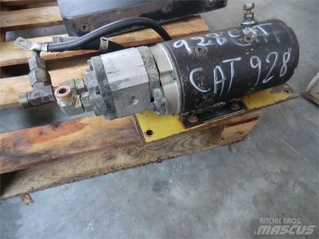 CAT 928G Stavebníctvo - ostatné
