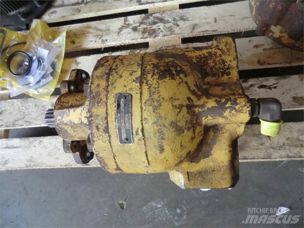 CAT 928G Podvozky a zavesenie kolies