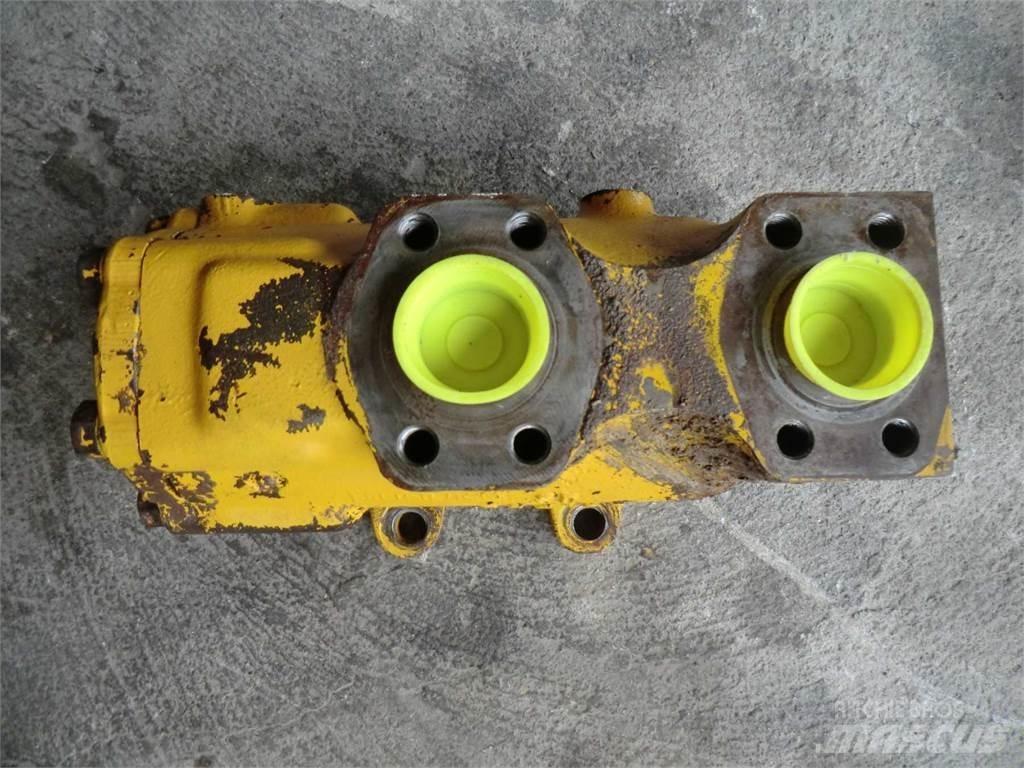 CAT 950H Podvozky a zavesenie kolies
