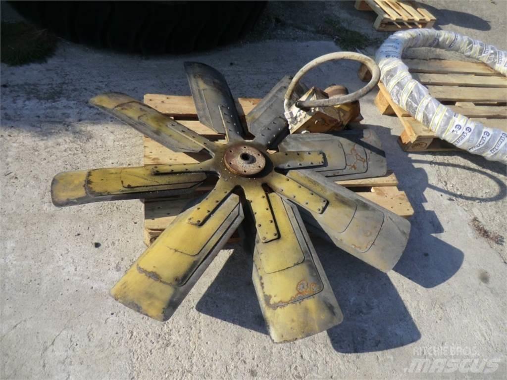CAT 950H Podvozky a zavesenie kolies
