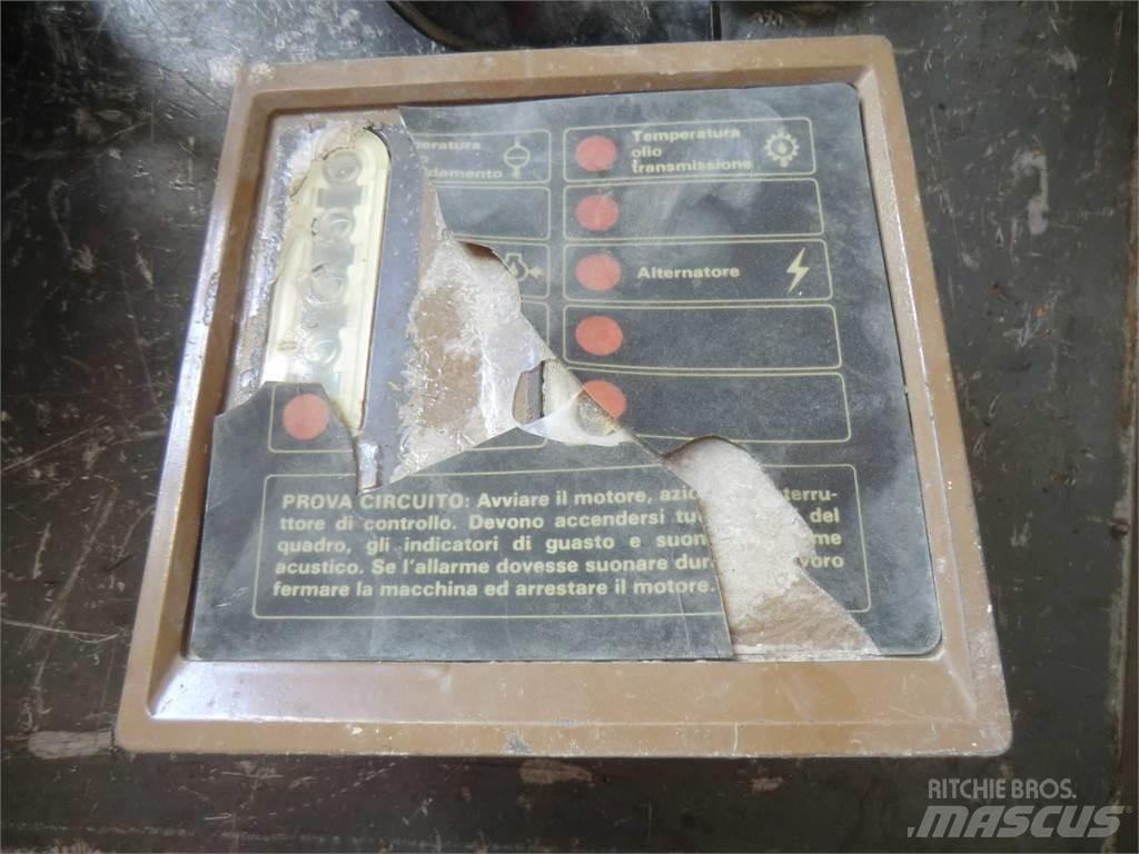 CAT 953 Podvozky a zavesenie kolies