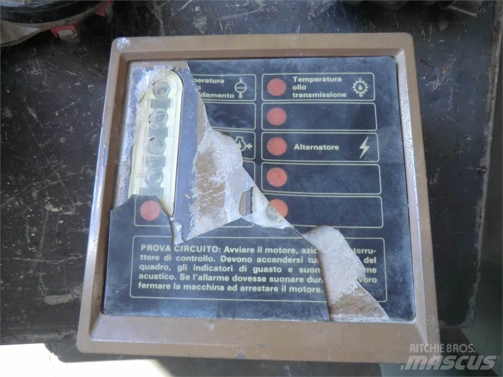 CAT 953 Podvozky a zavesenie kolies