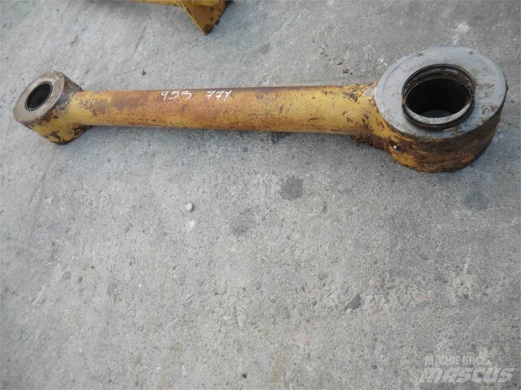 CAT 953 Podvozky a zavesenie kolies