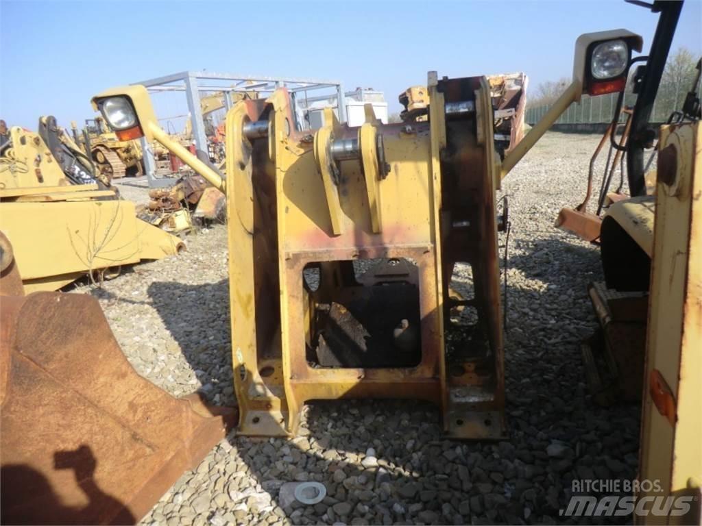 CAT 962H Podvozky a zavesenie kolies