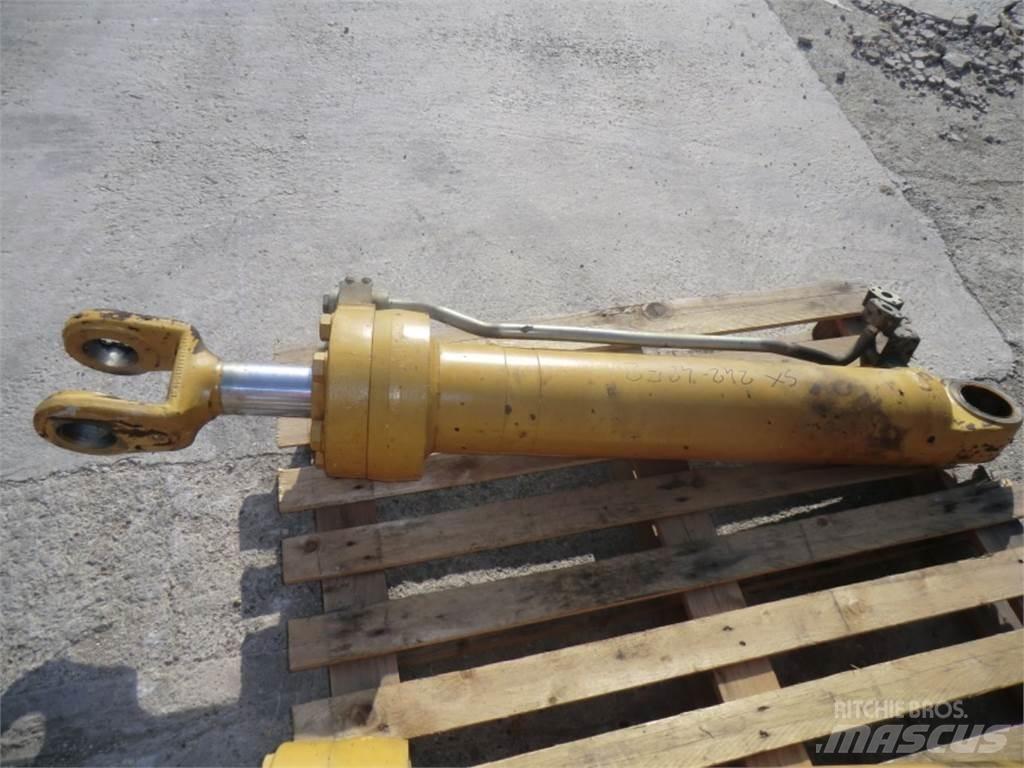 CAT 962H Stavebníctvo - ostatné