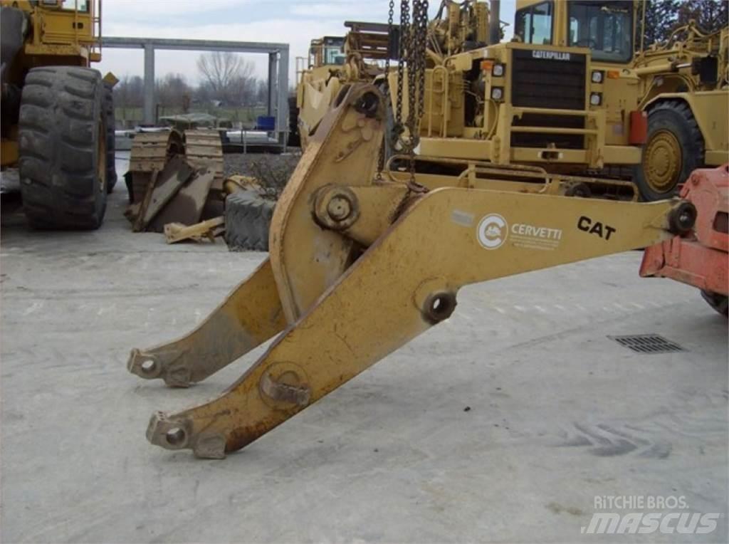 CAT 963 Podvozky a zavesenie kolies