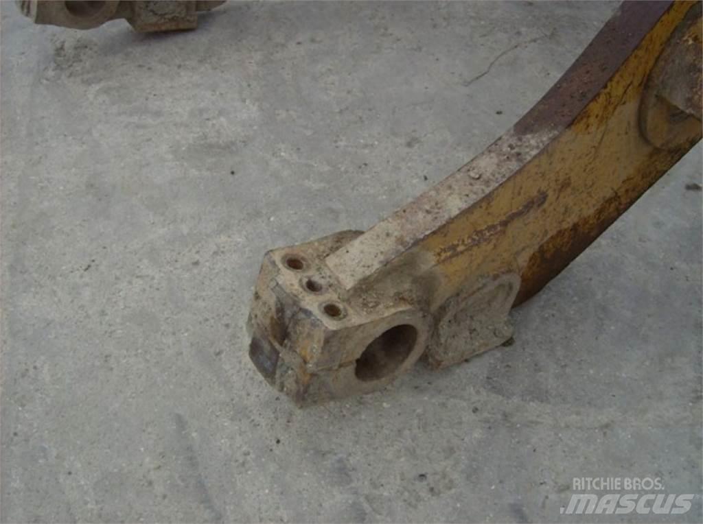 CAT 963 Podvozky a zavesenie kolies