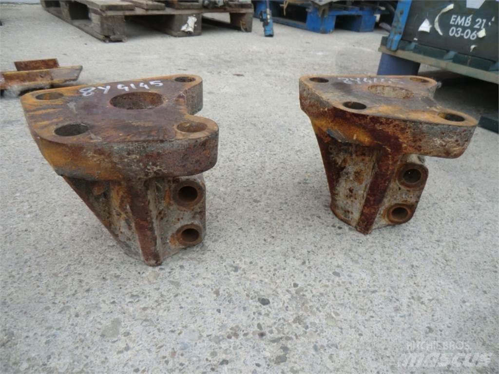 CAT 963C Pásy, reťaze a podvozok