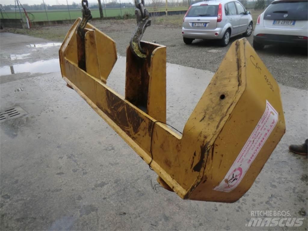CAT 963D Podvozky a zavesenie kolies
