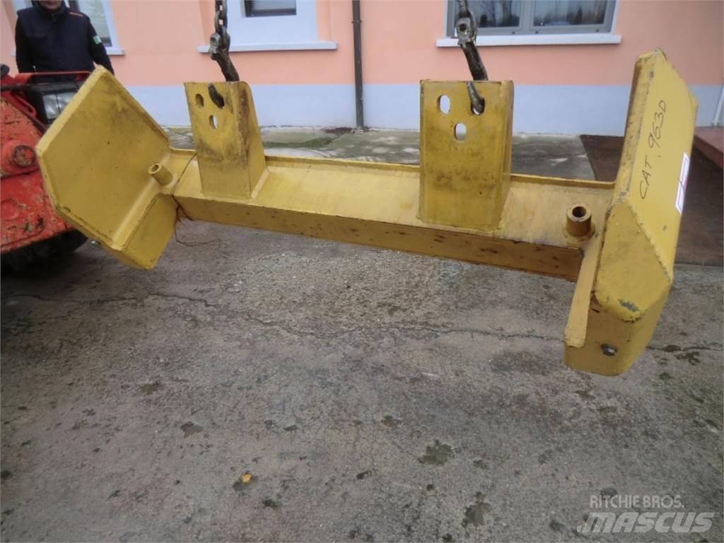 CAT 963D Podvozky a zavesenie kolies