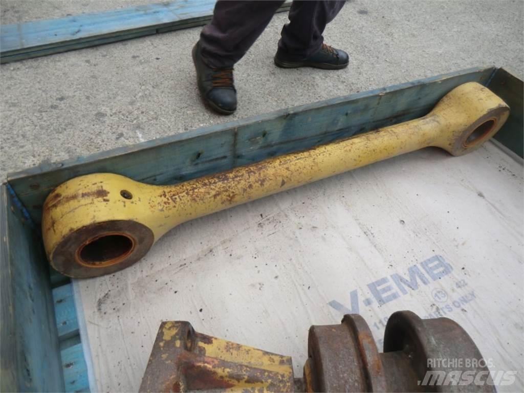 CAT 963D Podvozky a zavesenie kolies