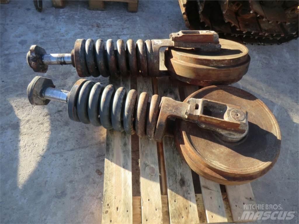 CAT 988F Podvozky a zavesenie kolies