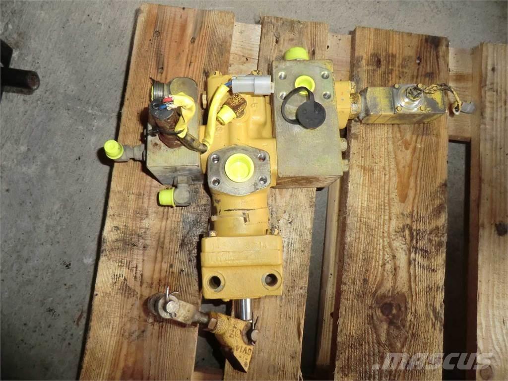 CAT 988F I Stavebníctvo - ostatné