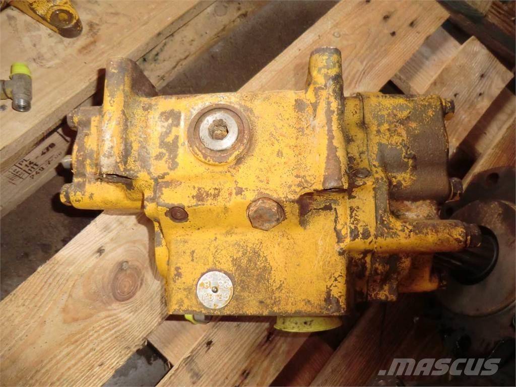 CAT 988F I Stavebníctvo - ostatné