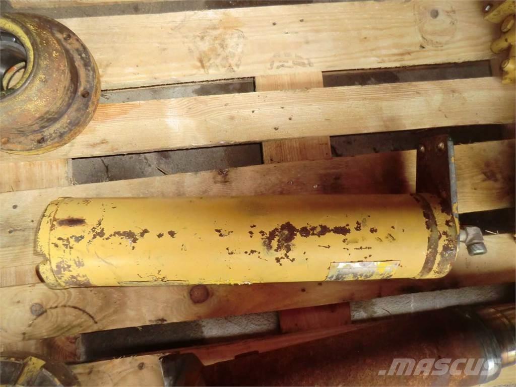 CAT 988F I Stavebníctvo - ostatné