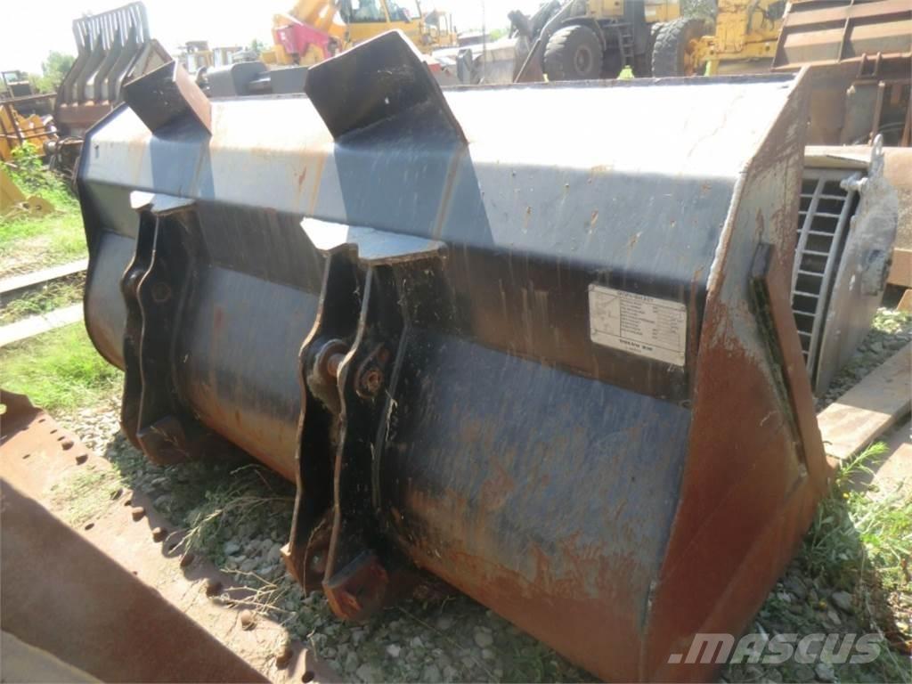 CAT 988G Podvozky a zavesenie kolies