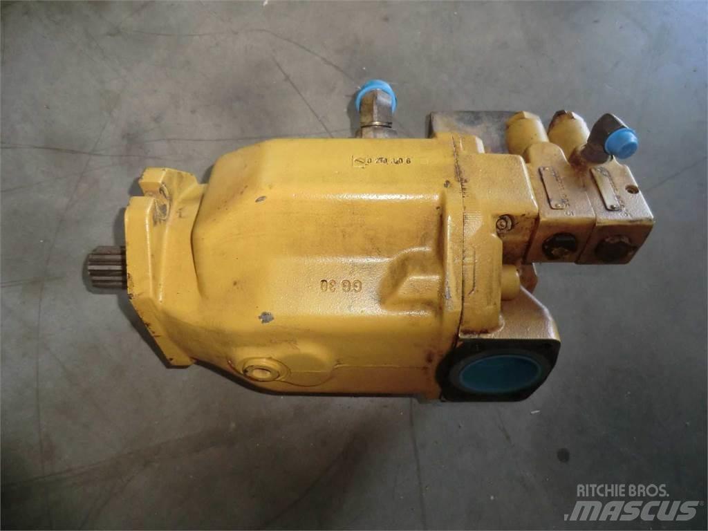 CAT 988H Stavebníctvo - ostatné