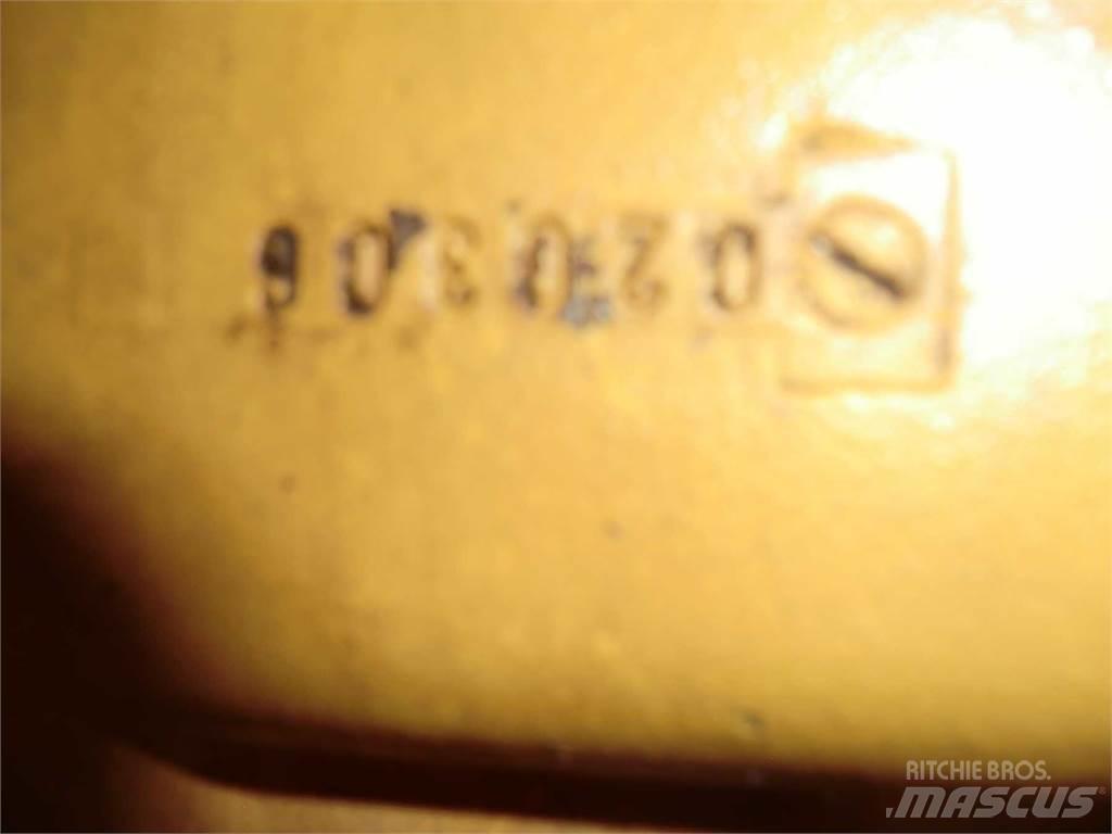 CAT 988H Stavebníctvo - ostatné