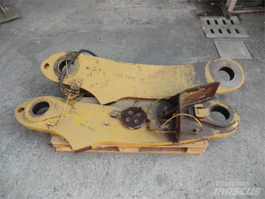 CAT 988H Podvozky a zavesenie kolies