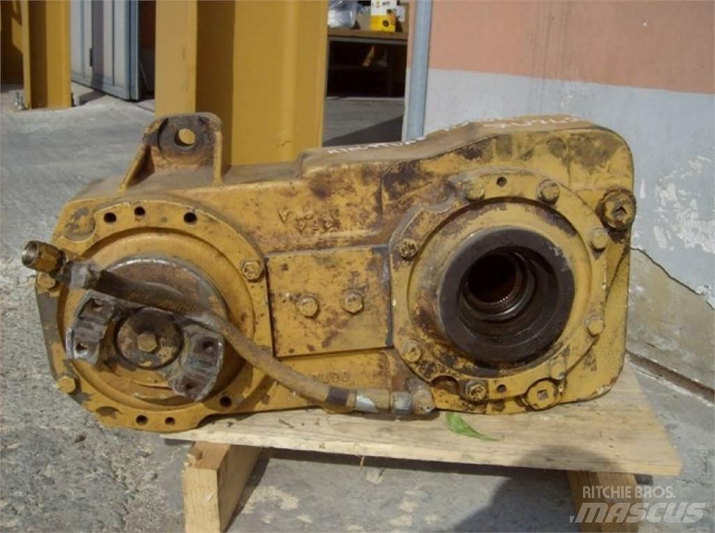 CAT D300D Stavebníctvo - ostatné