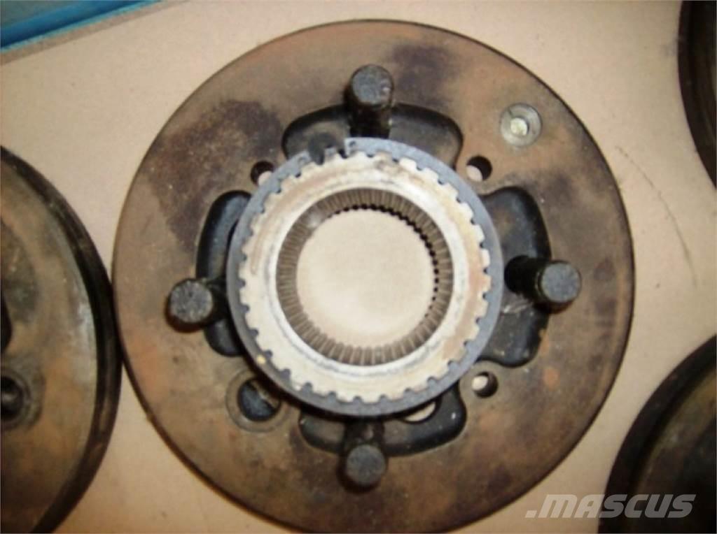 CAT D300D Stavebníctvo - ostatné