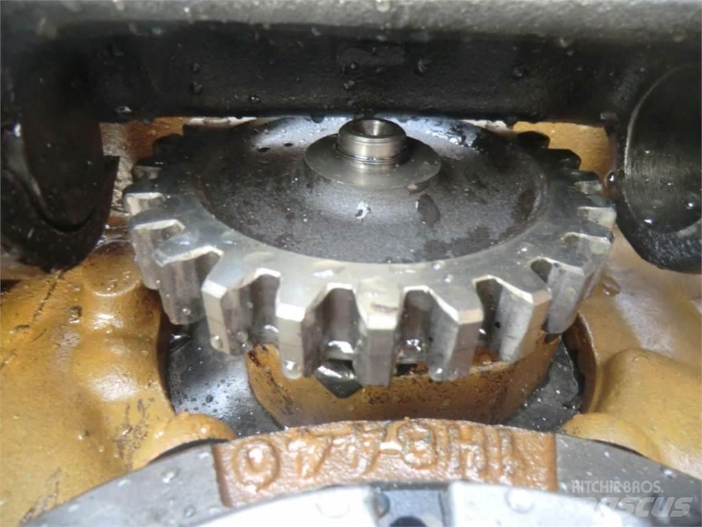 CAT D333 Motory