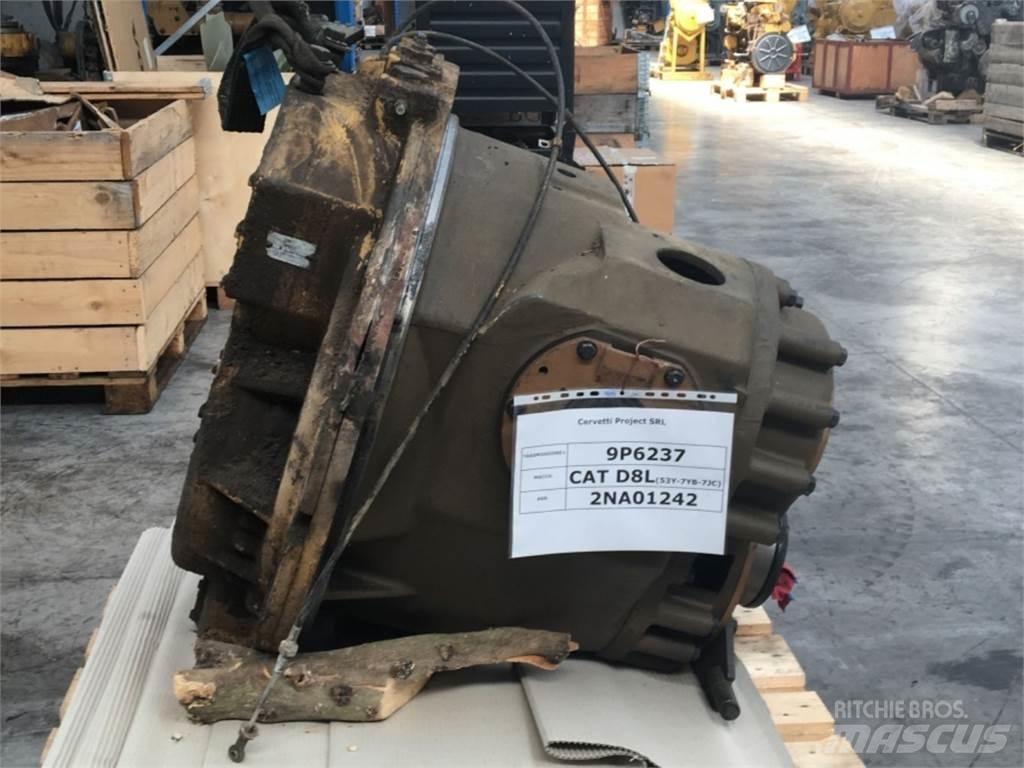 CAT  D8L Stavebníctvo - ostatné