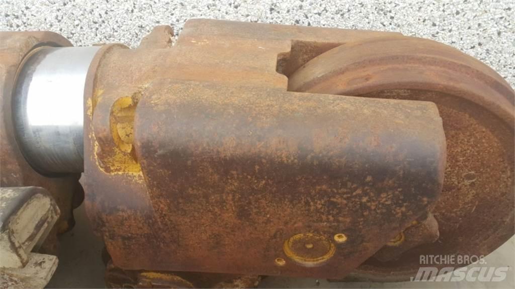 CAT  D8L Podvozky a zavesenie kolies