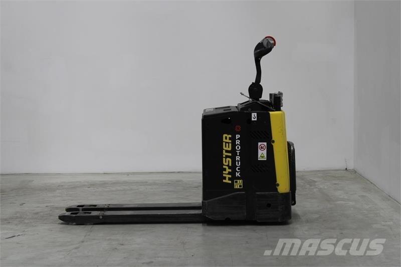 Hyster P2.0S Nízkozdvižný vozík s plošinou