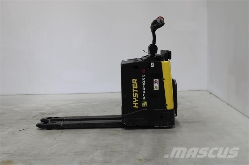 Hyster P2.0S Nízkozdvižný vozík s plošinou