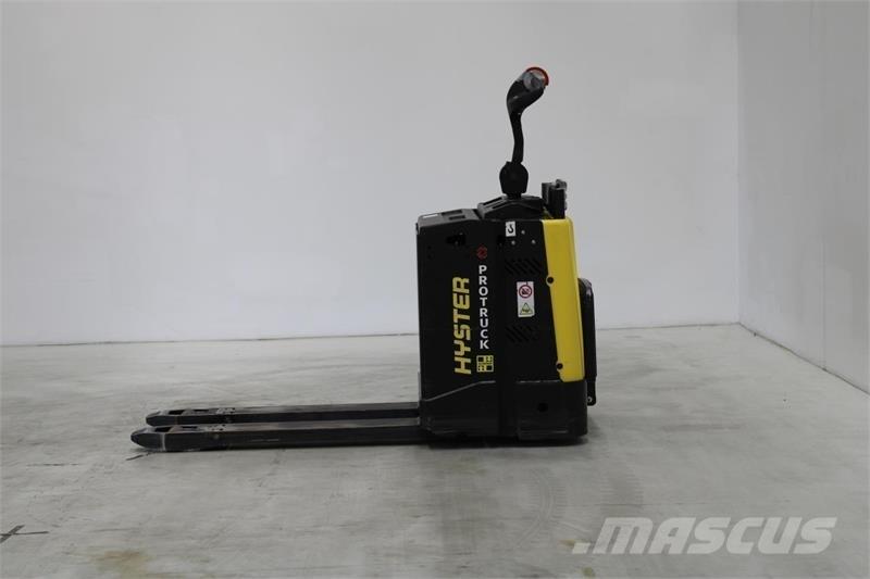 Hyster P2.0S Nízkozdvižný vozík s plošinou