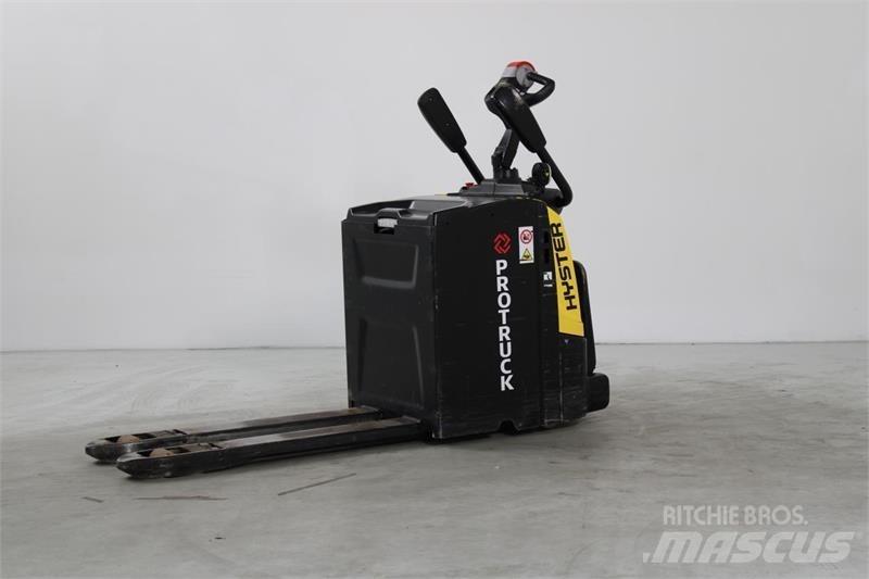Hyster P2.0S Nízkozdvižný vozík s plošinou