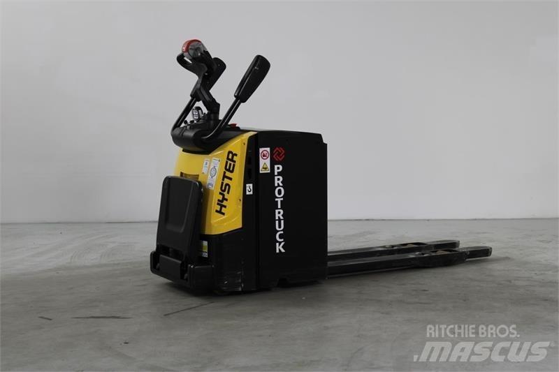 Hyster P2.0S Nízkozdvižný vozík s plošinou