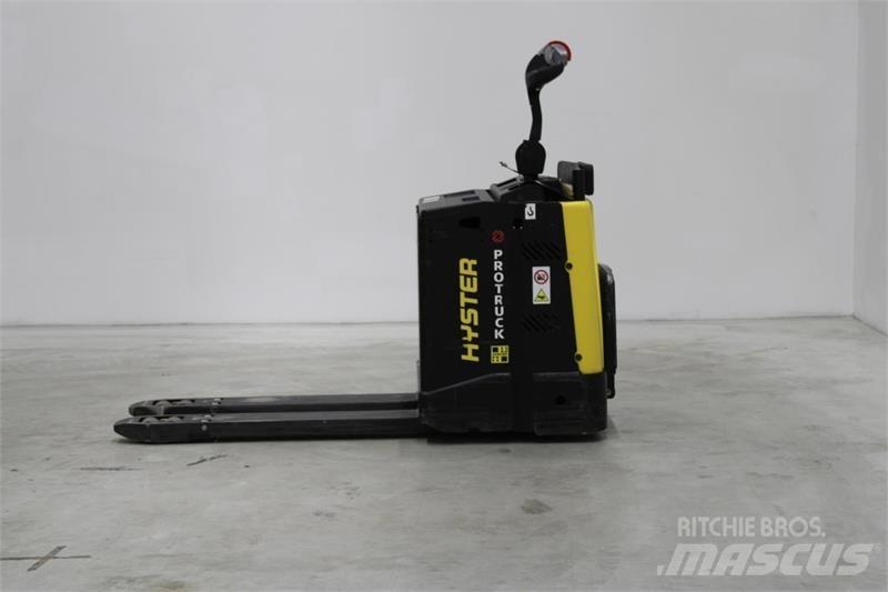Hyster P2.0S Nízkozdvižný vozík s plošinou