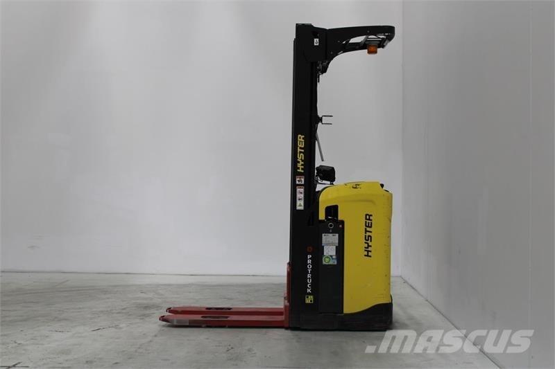Hyster RS1.6 Samohybné vozíky