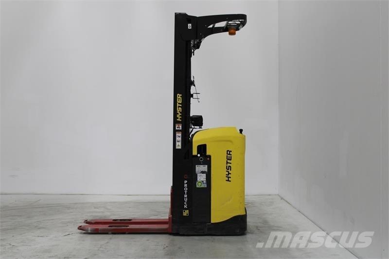 Hyster RS1.6 Samohybné vozíky