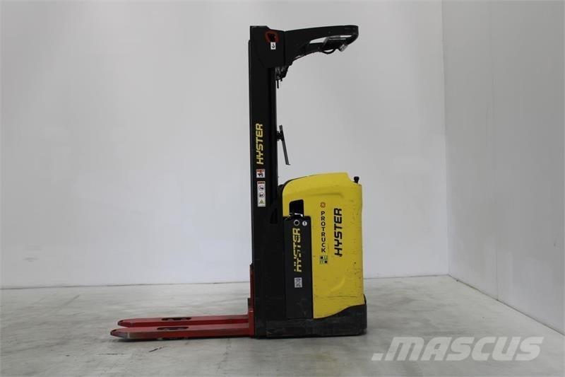 Hyster RS1.6 Samohybné vozíky