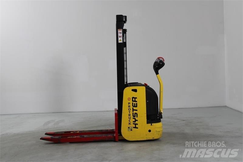 Hyster S1.0E Samohybné vozíky