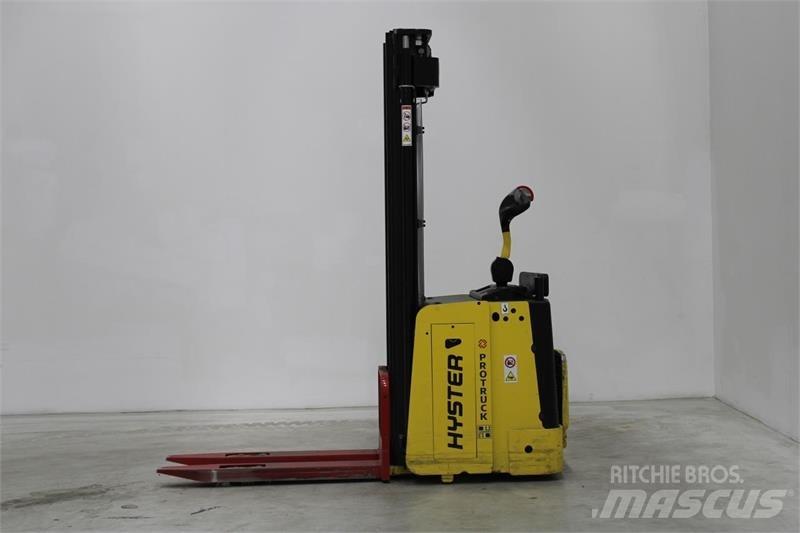 Hyster S1.5S Samohybné vozíky