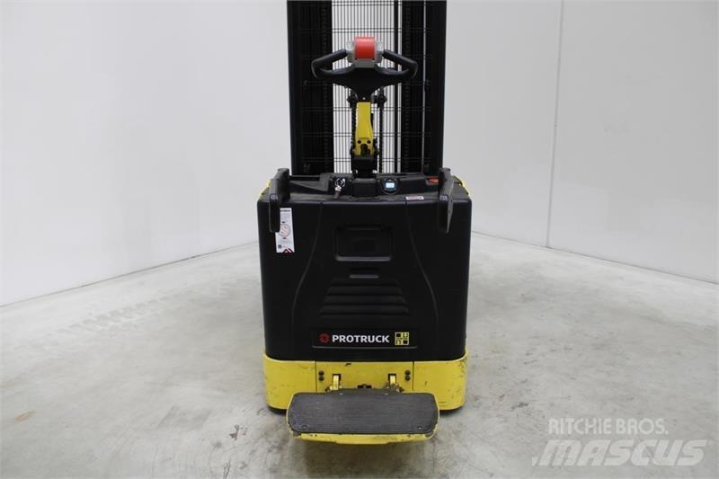 Hyster S1.5S Samohybné vozíky