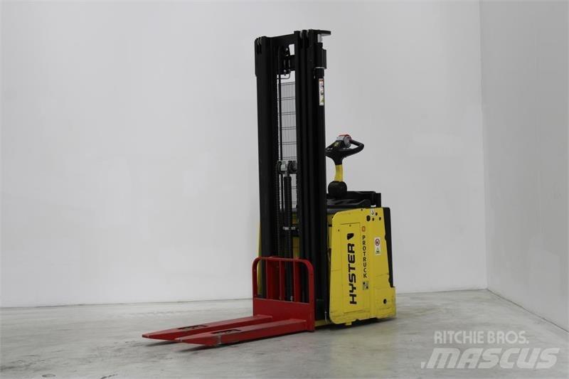 Hyster S1.5S Samohybné vozíky