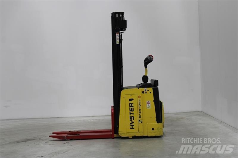 Hyster S1.5S Samohybné vozíky