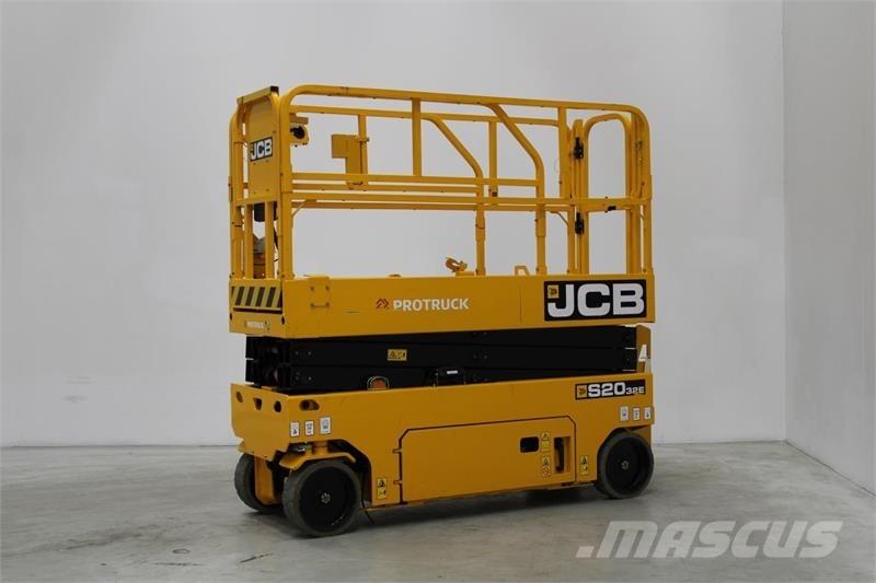 JCB S2032E Nožnicové zdvíhacie plošiny